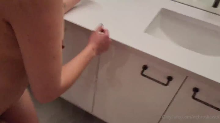 Nebraskawut Nude Bathroom Fuck Facial Video Leaked